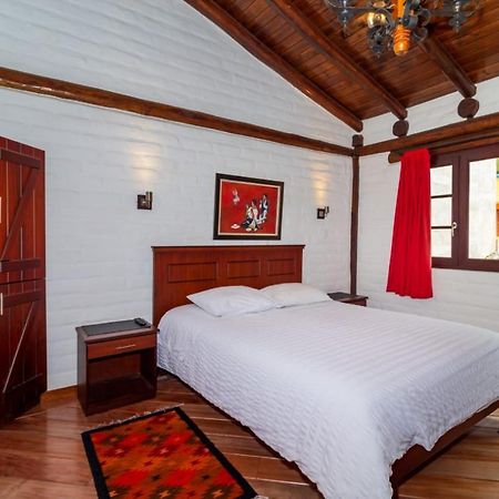 באניוס Hotel Ile מראה חיצוני תמונה