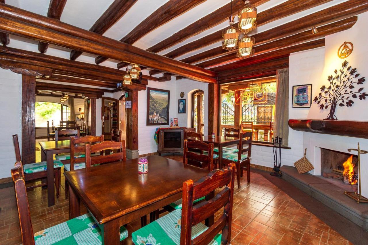 באניוס Hotel Ile מראה חיצוני תמונה
