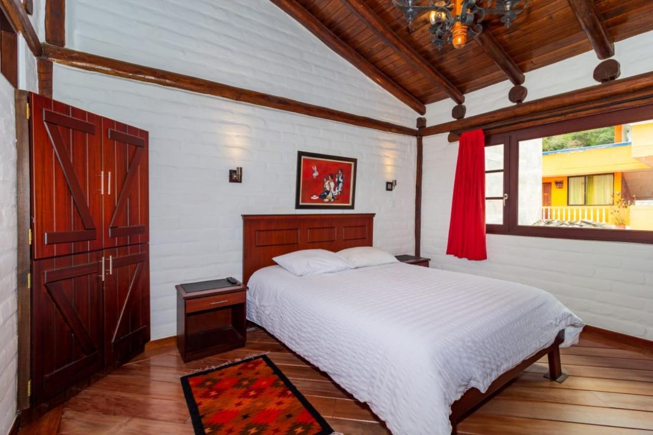באניוס Hotel Ile מראה חיצוני תמונה